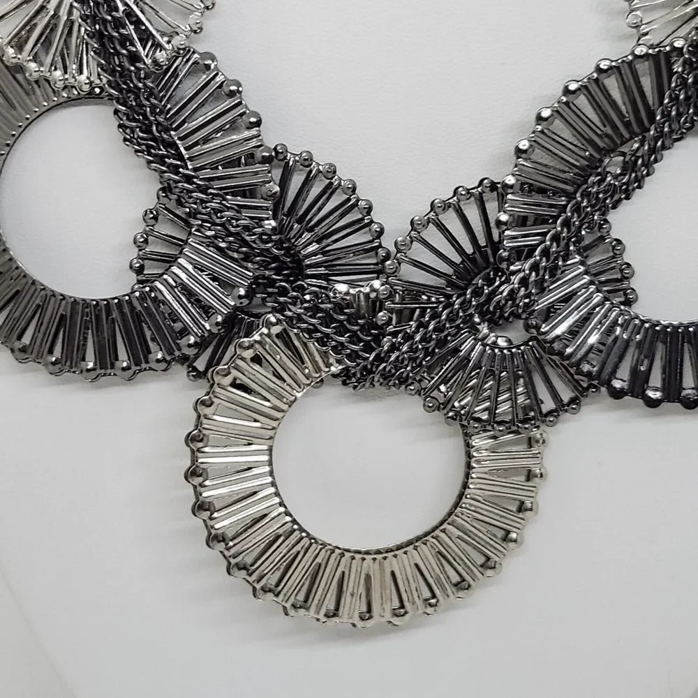 Silver Tone And Gunmetal Circles Necklace‎